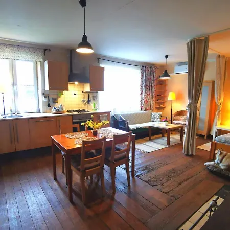 Mazurskie Klimaty - Niezalezny, Ogrodzony Z Weranda